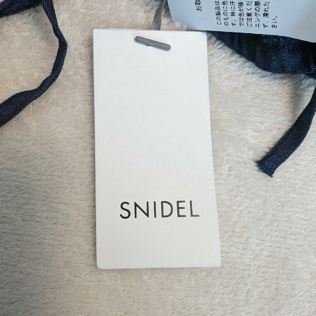 SNIDEL(スナイデル)の未使用品　SNIDEL スナイデル　スリーブデザインスクエアネックワンピース レディースのワンピース(ロングワンピース/マキシワンピース)の商品写真