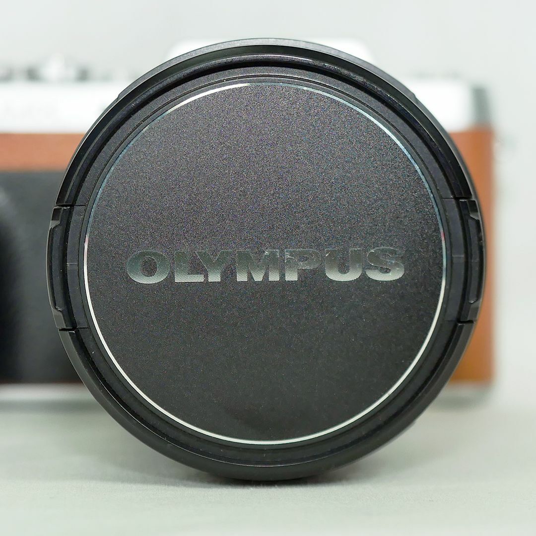 OLYMPUS(オリンパス)のOLYMPUS M.ZUIKO 40-150mm　望遠ズームレンズ スマホ/家電/カメラのカメラ(レンズ(ズーム))の商品写真