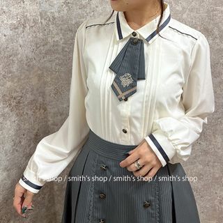 アクシーズファム(axes femme)のaxes femme ライン使いタイ付ブラウス(シャツ/ブラウス(長袖/七分))