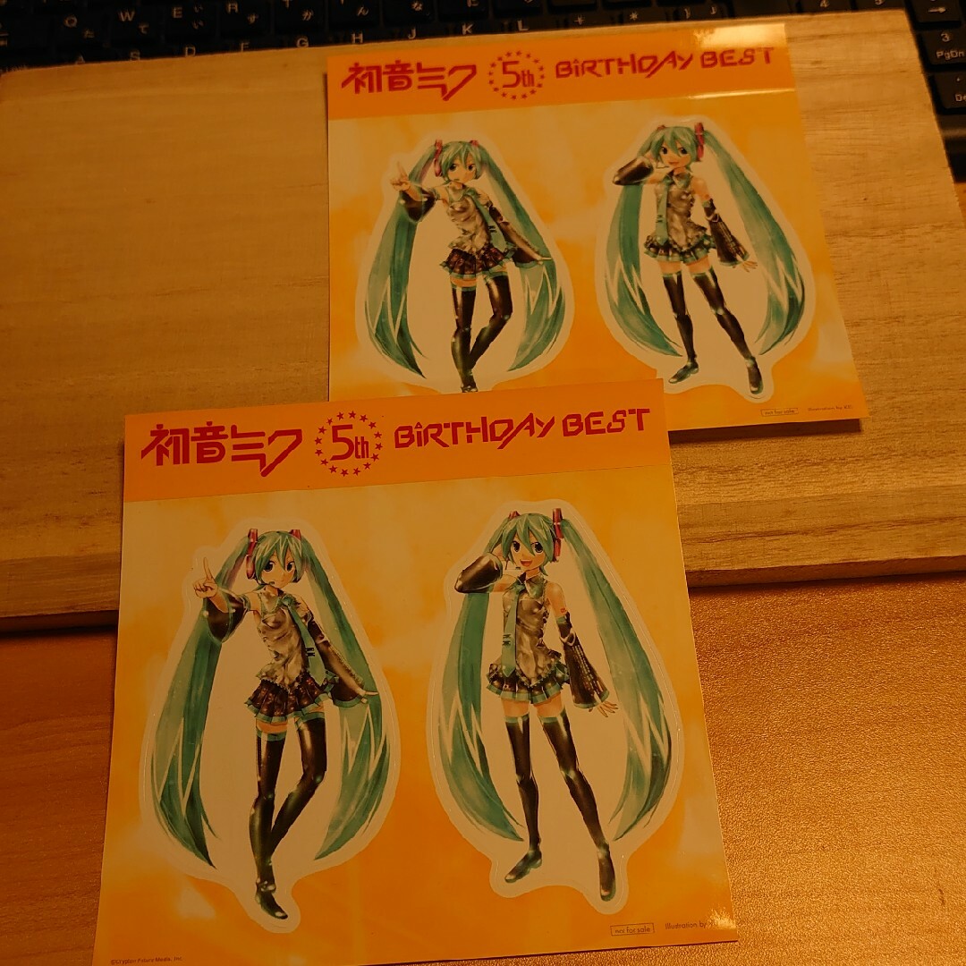 初音ミク  ステッカー２枚 エンタメ/ホビーのアニメグッズ(その他)の商品写真