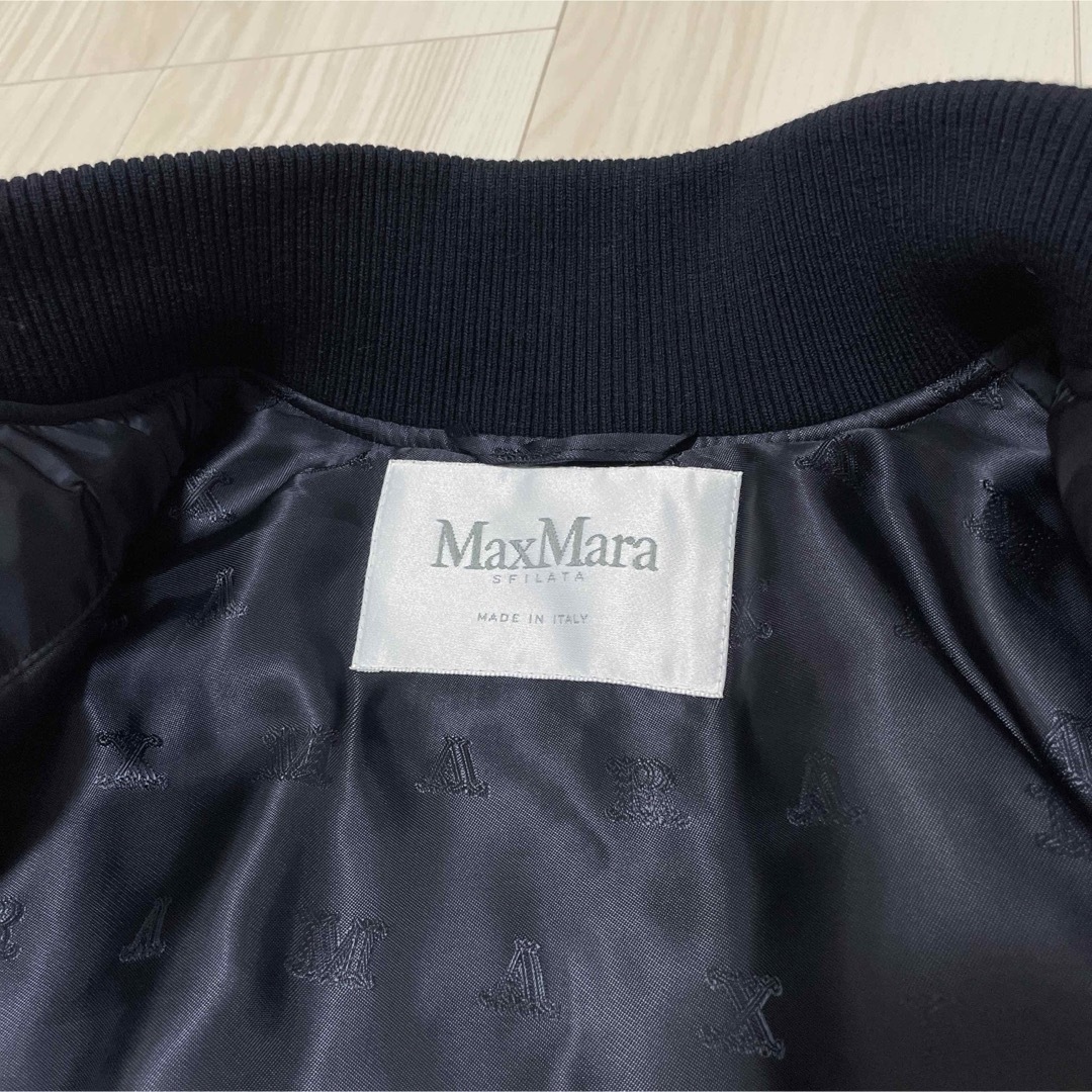 Max Mara(マックスマーラ)の【極美品】20AW定価20万 MAX MARA マックスマーラ フリル VERY レディースのジャケット/アウター(ブルゾン)の商品写真