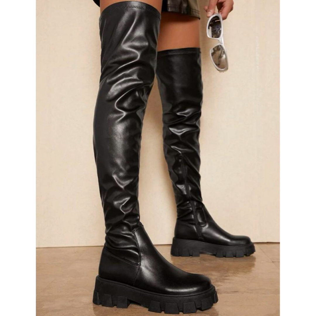 ZARA(ザラ)のブラック　黒　ニーハイブーツ　ロングブーツ　厚底ブーツ　25cm 25.5cm レディースの靴/シューズ(ブーツ)の商品写真