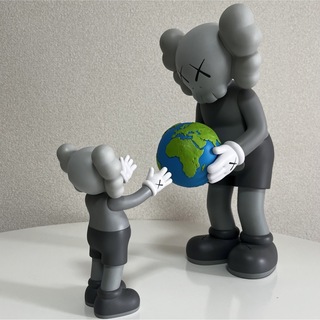 ベアブリック(BE@RBRICK)のKAWS THE PROMISE open Edition GLAY カウズ(フィギュア)