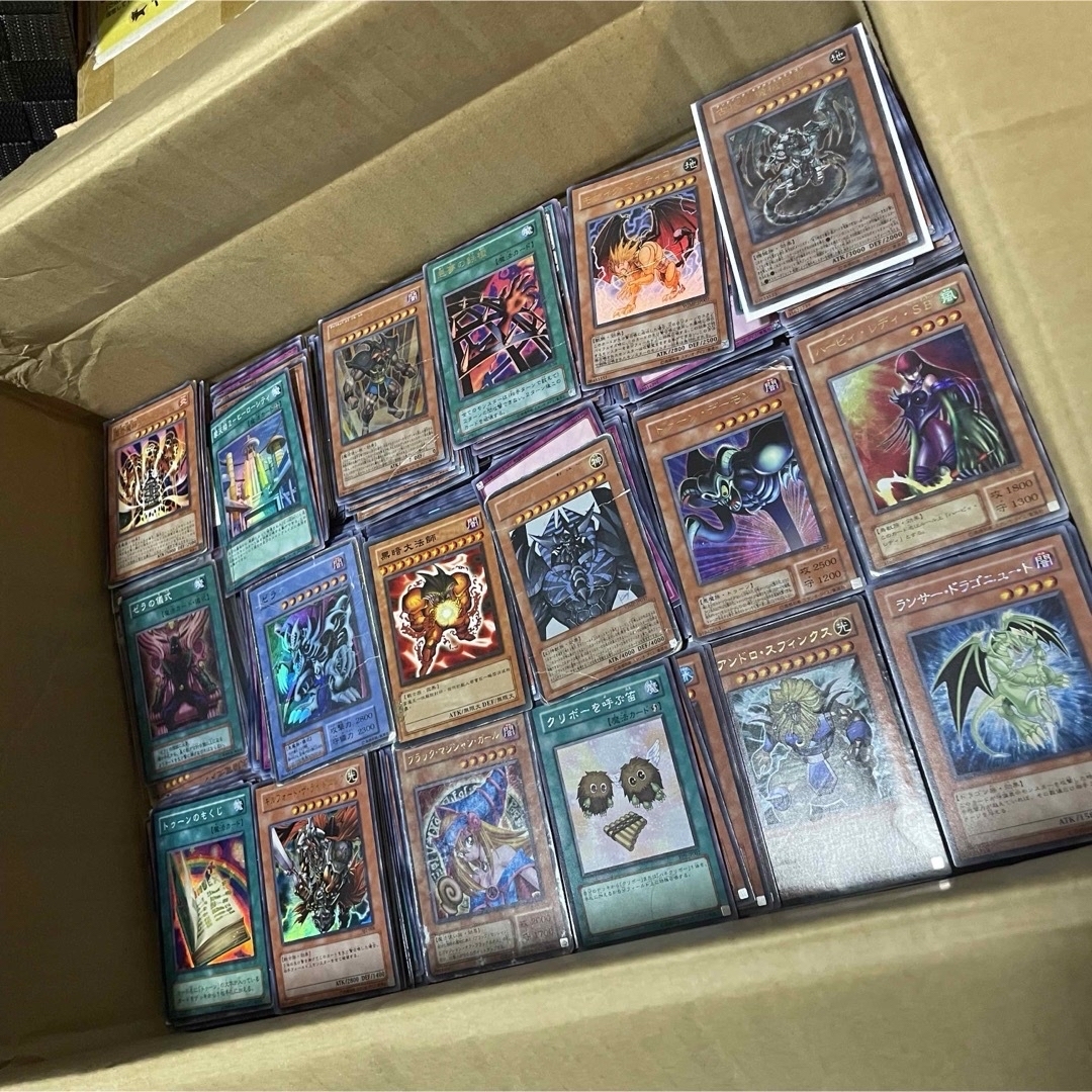 遊戯王(ユウギオウ)の【遊戯王】引退品　一万枚　まとめ売り　オマケ付き エンタメ/ホビーのアニメグッズ(カード)の商品写真