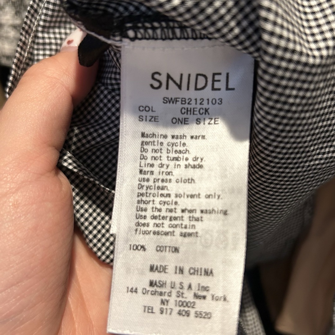 SNIDEL(スナイデル)のSNIDEL ビッグカラーノースリーブブラウス レディースのトップス(シャツ/ブラウス(半袖/袖なし))の商品写真