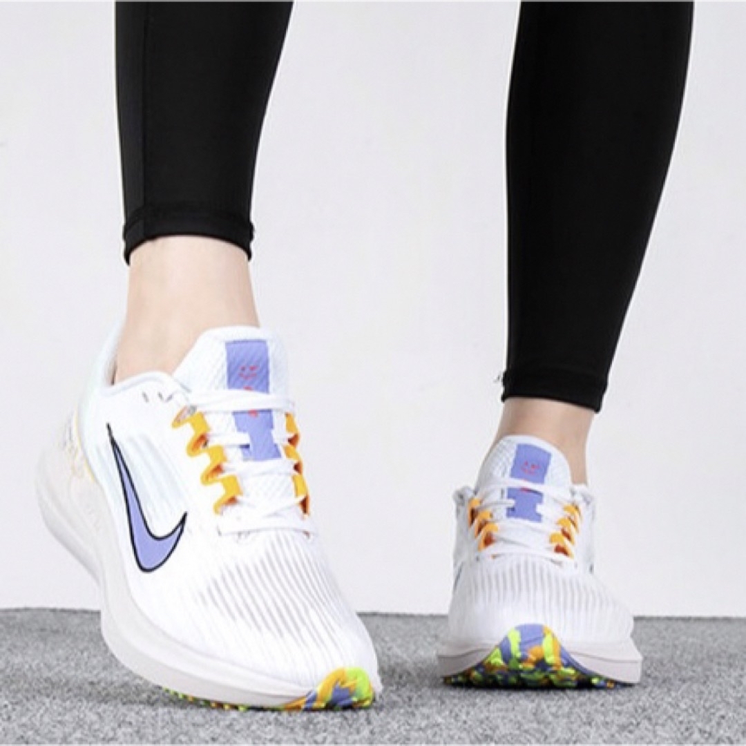 NIKE(ナイキ)のNIKEスニーカーレディース23cm NIKE ランニング厚底スニーカー  レディースの靴/シューズ(スニーカー)の商品写真