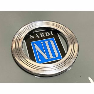 ナルディ(ナルディ)の希少【NARDI社製】ホーンリング　ステアリング等に(汎用パーツ)