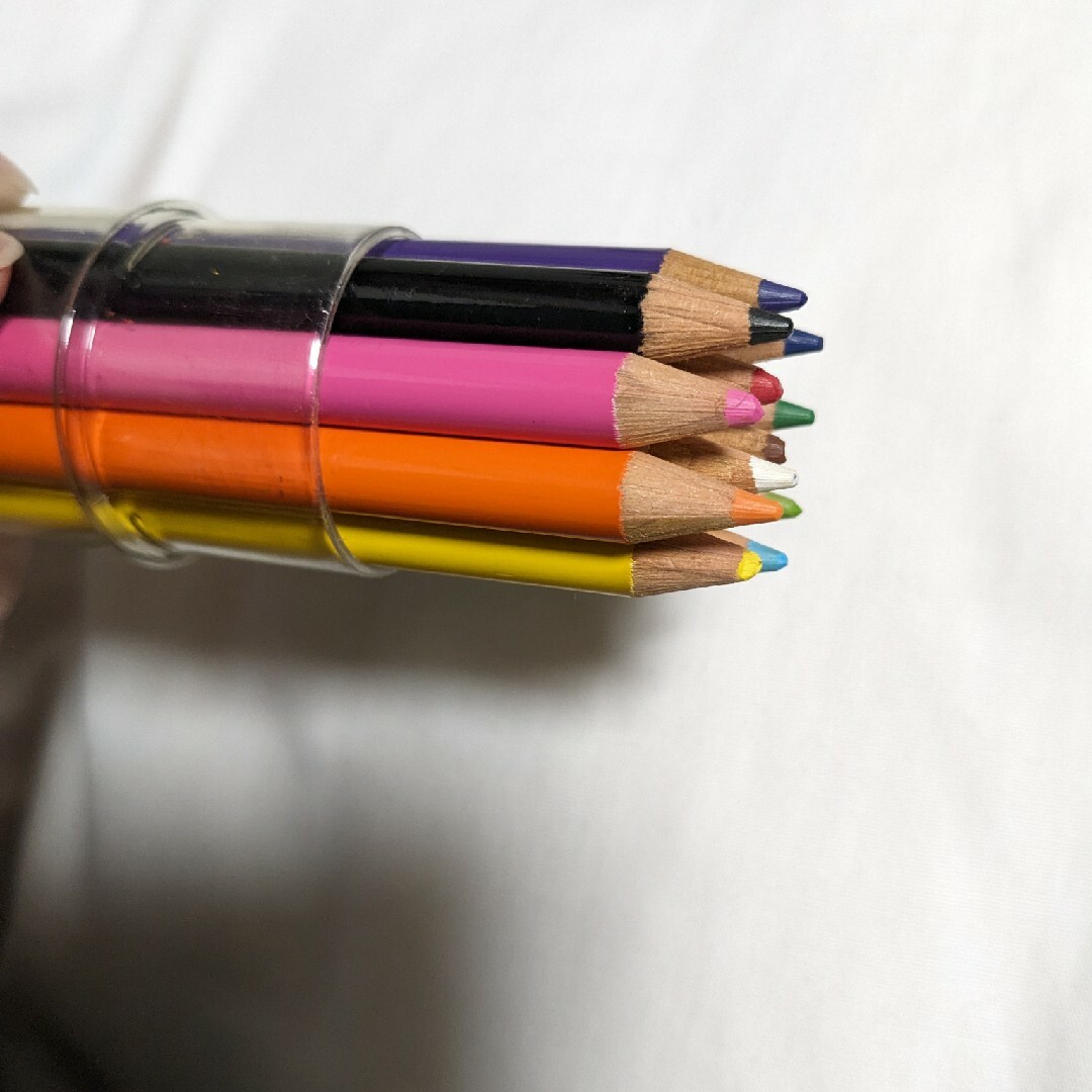ELLE(エル)のELLE　12色色鉛筆♡ エンタメ/ホビーのアート用品(色鉛筆)の商品写真