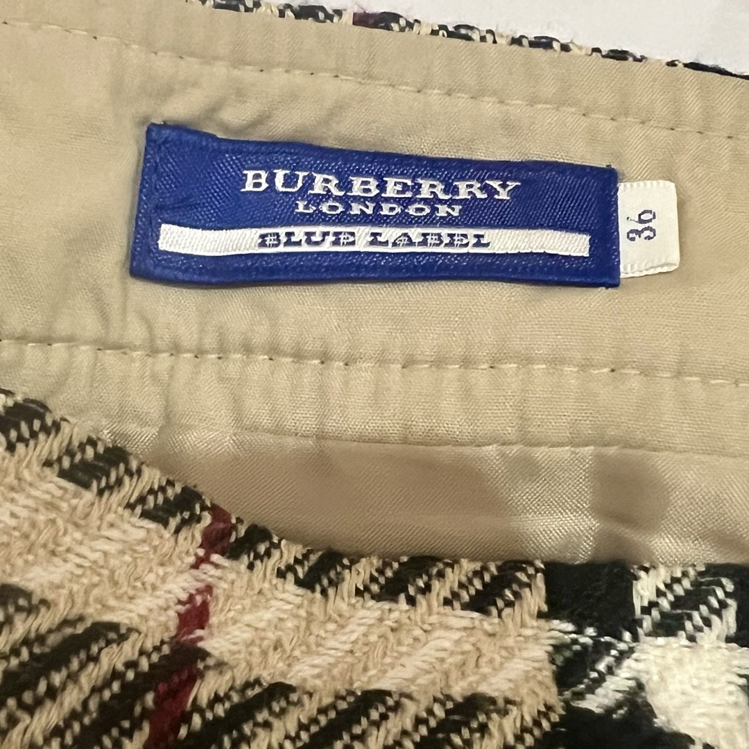 BURBERRY BLUE LABEL(バーバリーブルーレーベル)のミニスカート　バーバリー　ブルーレーベル　36 レディースのスカート(ミニスカート)の商品写真