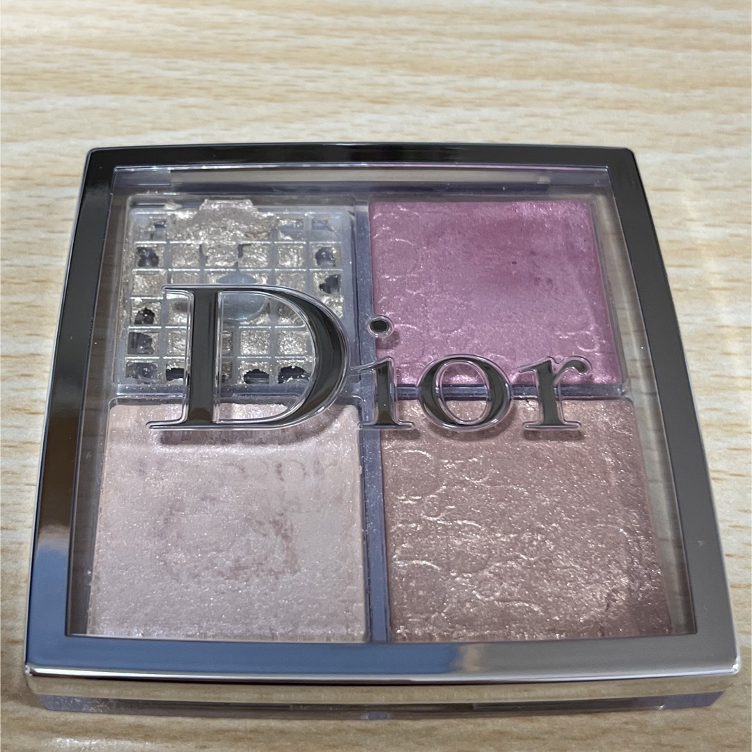 Dior(ディオール)のハイライト コスメ/美容のベースメイク/化粧品(フェイスカラー)の商品写真