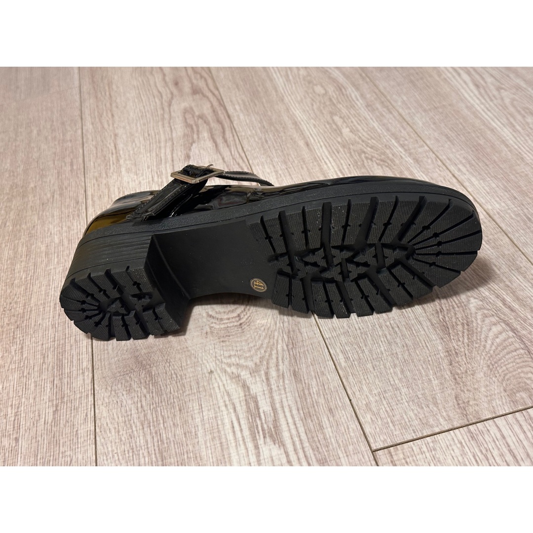 AAA(トリプルエー)の厚底チャンキーヒールメリージェーンパンプス レディースの靴/シューズ(ハイヒール/パンプス)の商品写真