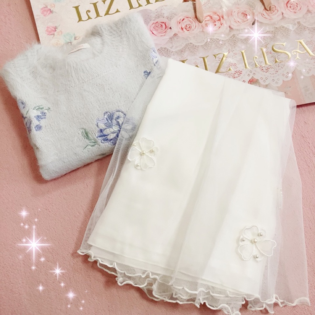 LIZ LISA(リズリサ)の☆リズリサLIZLISA☆お花刺繍ニットトップス＆フラワー付きレーススカート☆ レディースのワンピース(ひざ丈ワンピース)の商品写真