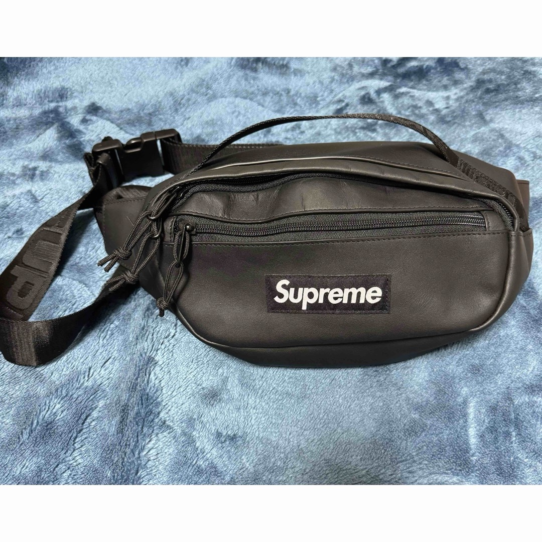 Supreme(シュプリーム)のSupreme Leather Waist Bag "Black" メンズのバッグ(ウエストポーチ)の商品写真