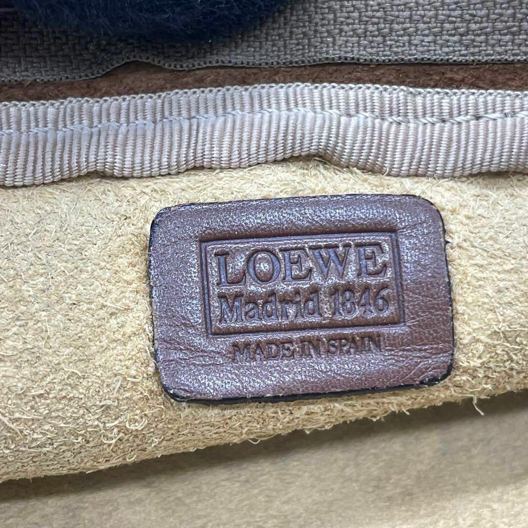 LOEWE(ロエベ)のLOEWE ロエベ　s8 クラッチバッグ　アナグラム　セカンドバッグ　レザー　茶 レディースのバッグ(クラッチバッグ)の商品写真