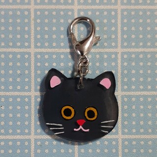 ハンドメイド　立ち耳　黒猫の顔の　ファスナーチャーム　無料でストラップに変更可能(チャーム)