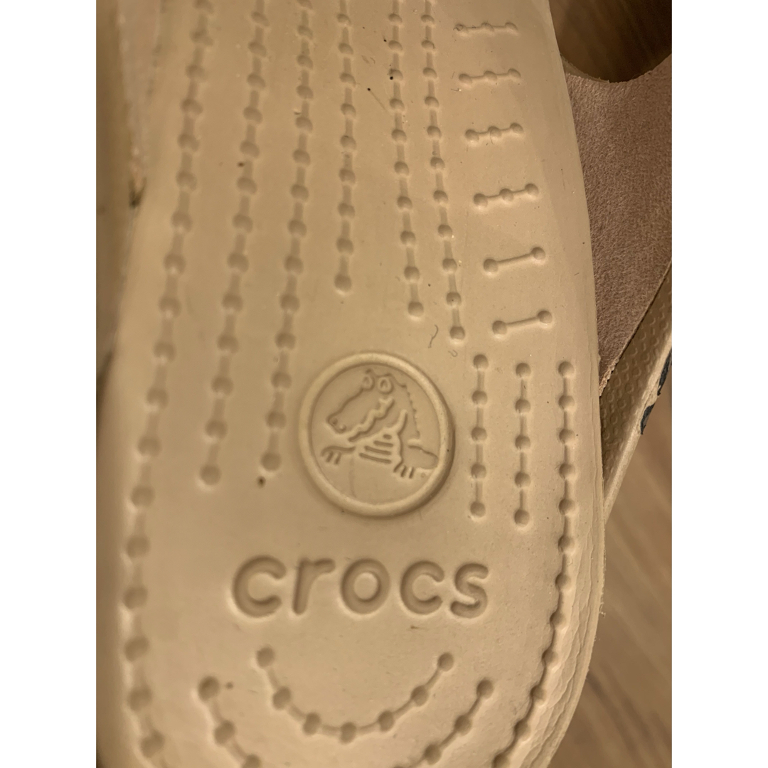 crocs(クロックス)のcrocs  サンダル　大人気　レア商品　24.0cm レディースの靴/シューズ(サンダル)の商品写真
