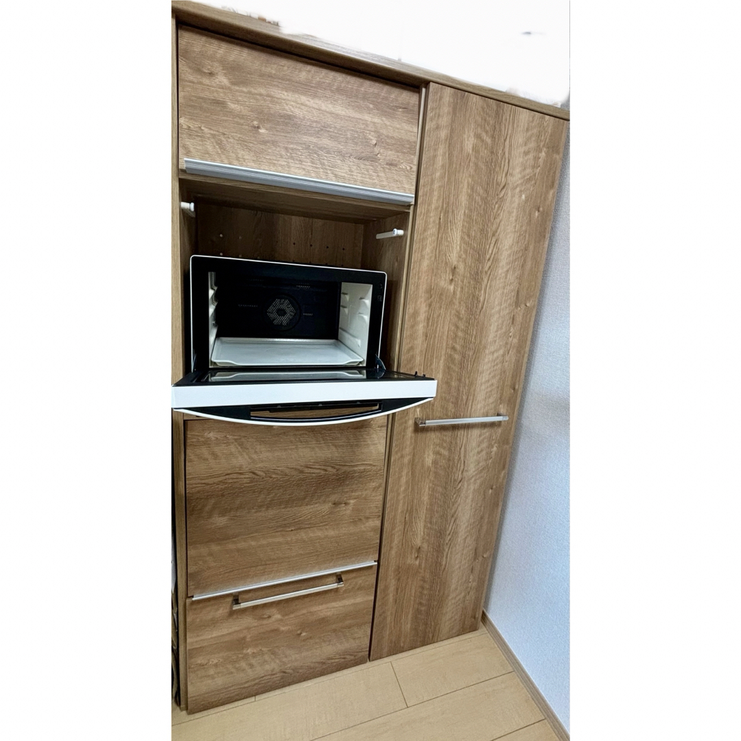 食器棚　キッチンボード　木目調 インテリア/住まい/日用品の収納家具(キッチン収納)の商品写真