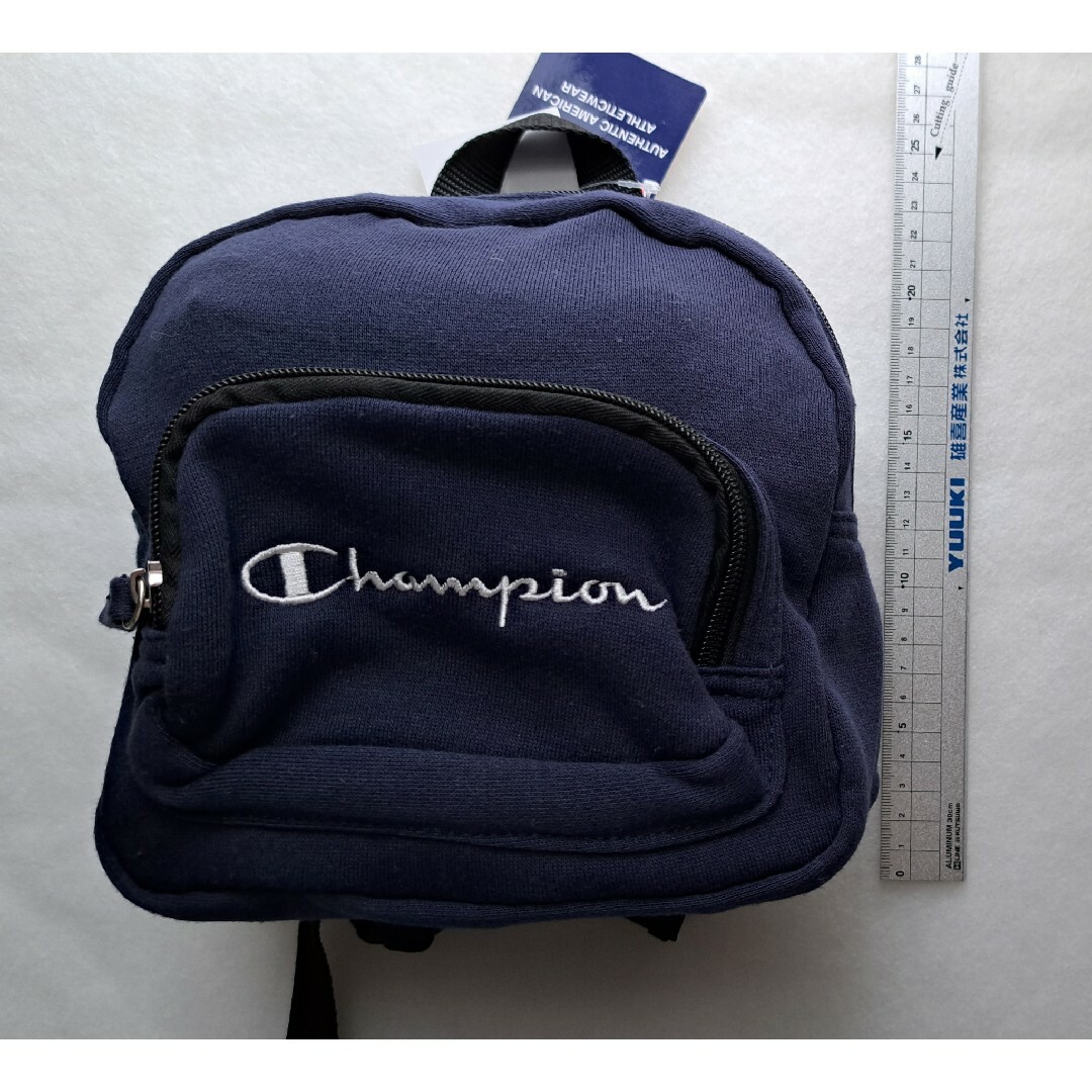 Champion(チャンピオン)の【未使用】こども用リュック キッズ/ベビー/マタニティのこども用バッグ(リュックサック)の商品写真