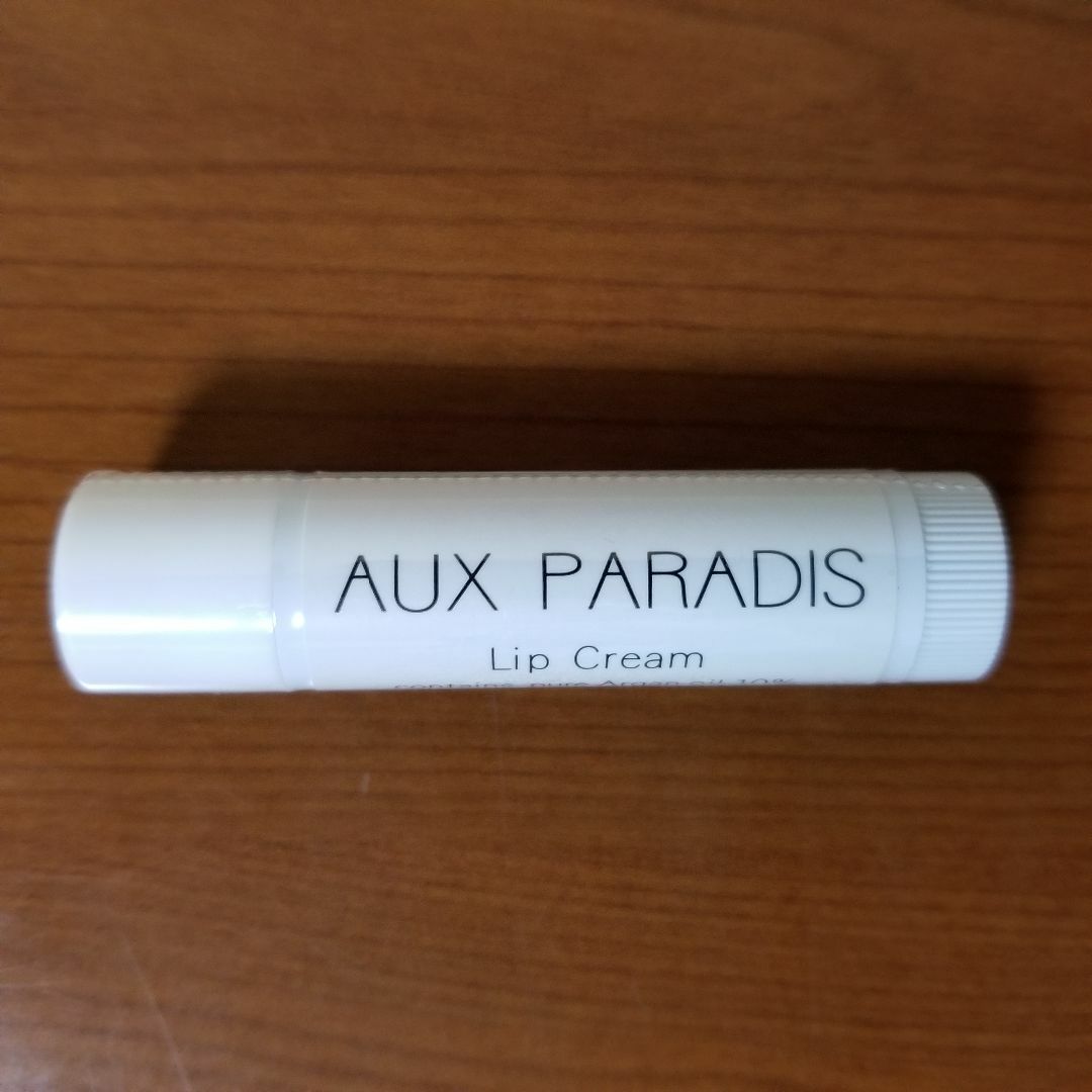 AUX PARADIS リップクリーム コスメ/美容のスキンケア/基礎化粧品(リップケア/リップクリーム)の商品写真
