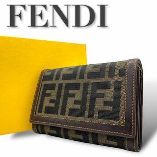 フェンディ(FENDI)のFENDI フェンディ　折り財布　w2 ズッカ　ラウンドファスナー　総柄　茶色(Tシャツ(半袖/袖なし))