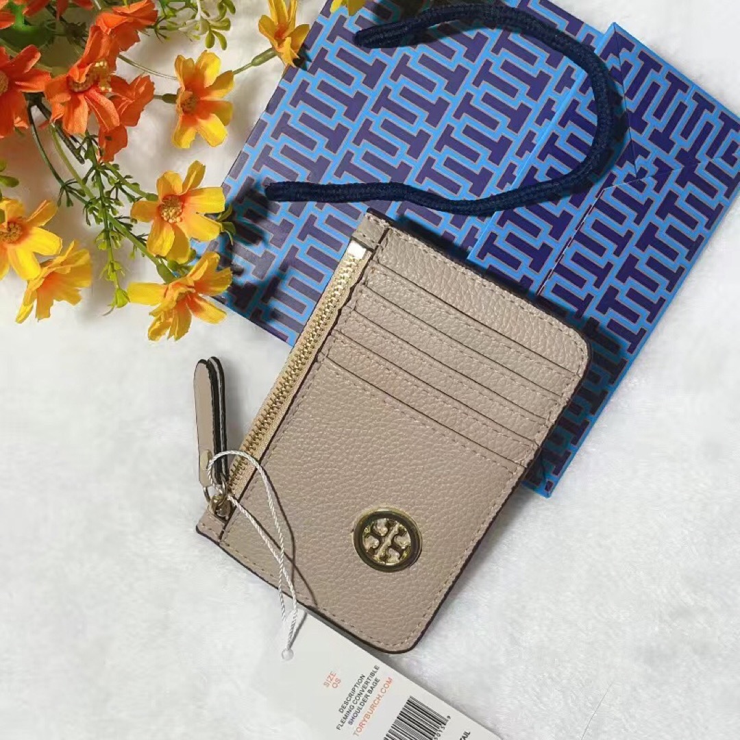 Tory Burch(トリーバーチ)の新品　TORY BURCH  小銭入り　カードケース レディースのファッション小物(その他)の商品写真