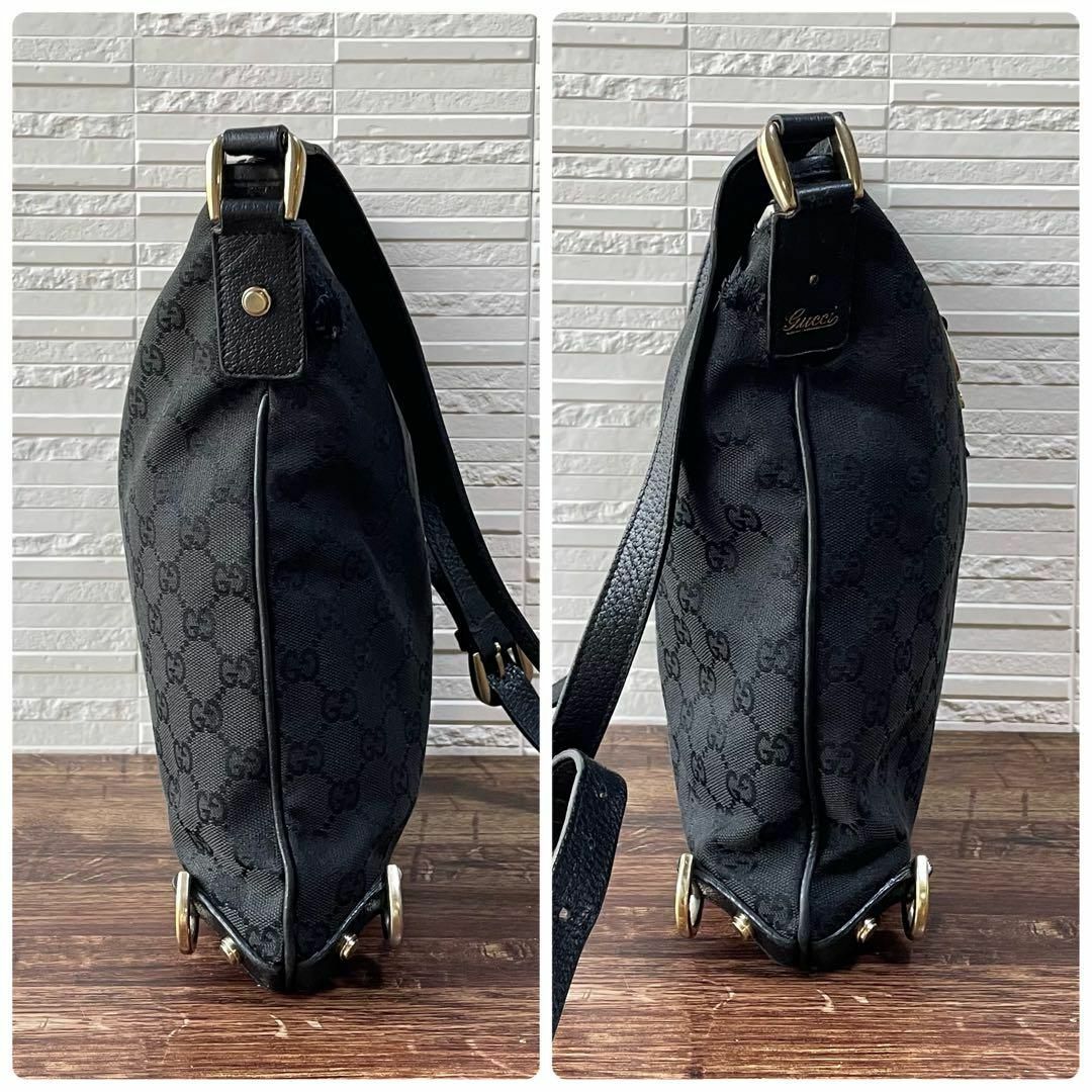 Gucci(グッチ)のグッチ キャンバス×レザー GG ショルダー バッグ ゴールド金具 ブラック メンズのバッグ(ショルダーバッグ)の商品写真