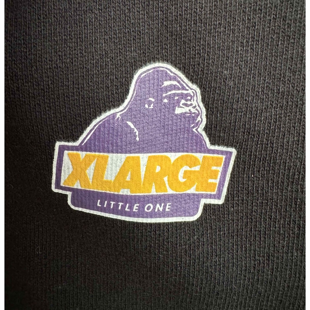 XLARGE(エクストララージ)の新品タグ付き XLARGE バックプリントパーカー キッズ/ベビー/マタニティのキッズ服男の子用(90cm~)(Tシャツ/カットソー)の商品写真