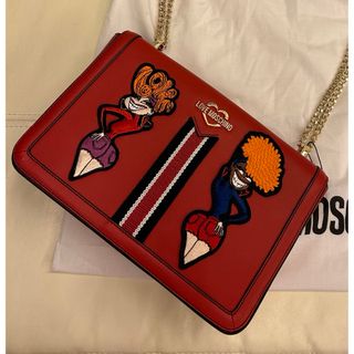 モスキーノ(MOSCHINO)の新品　モスキーノ　可愛いバック　ショルダー　斜めがけ(ショルダーバッグ)