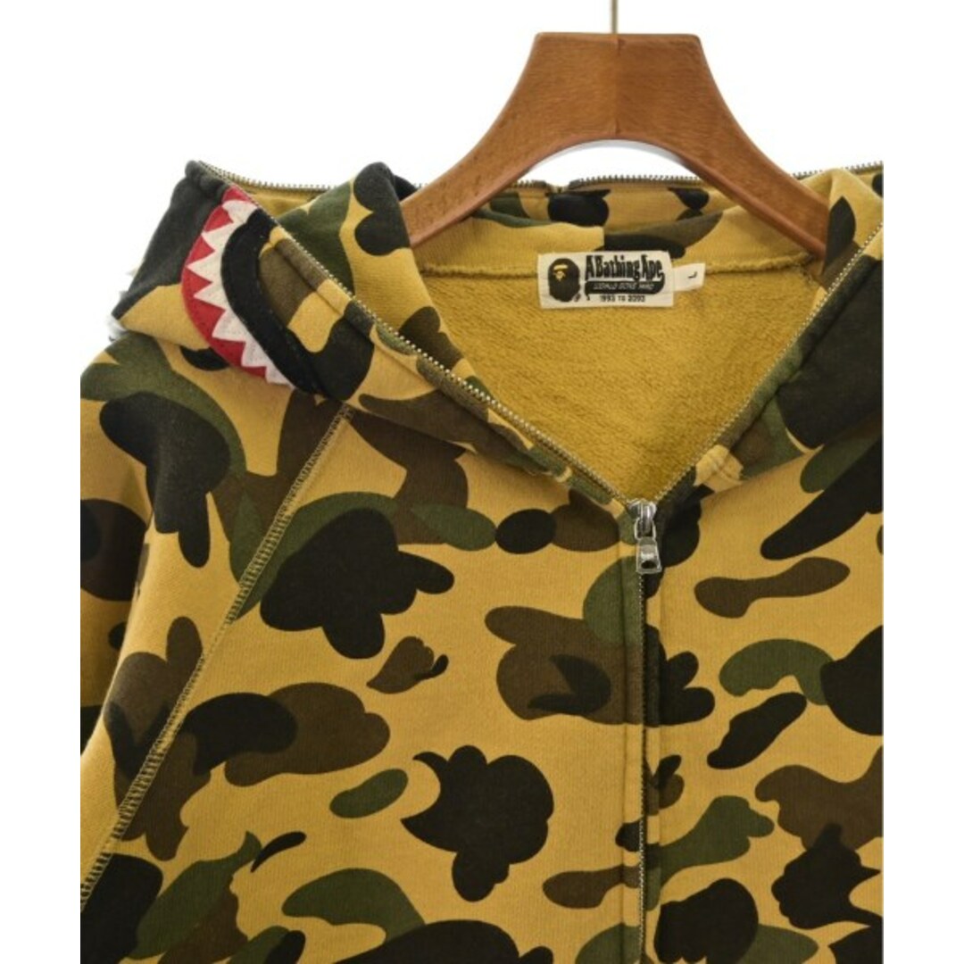 A BATHING APE(アベイシングエイプ)のA BATHING APE パーカー L ベージュ系x黒x茶等(総柄) 【古着】【中古】 メンズのトップス(パーカー)の商品写真