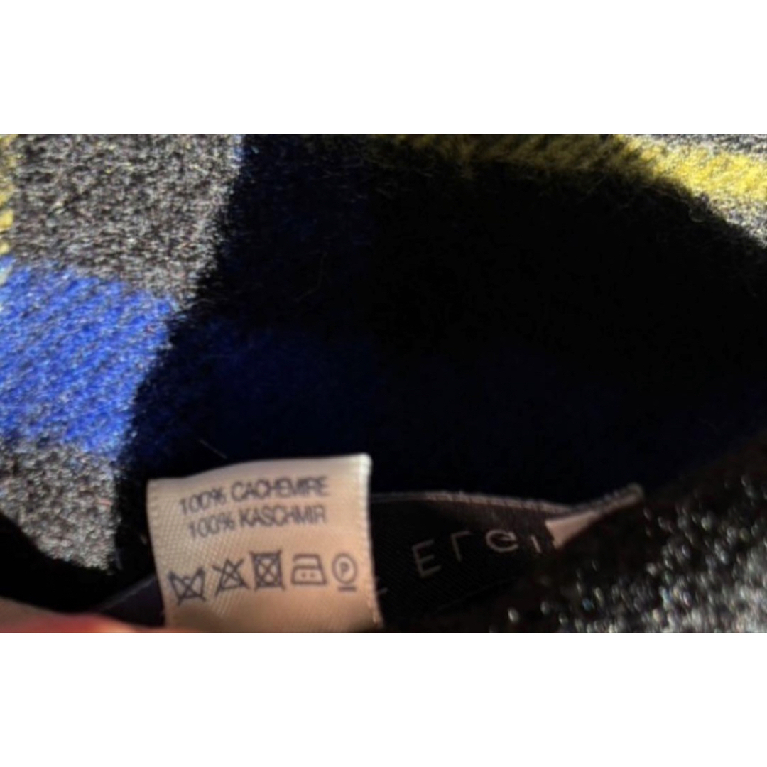 Johnstons(ジョンストンズ)の未使用　ジョンストンズン　ブラックスチュアート　大判ストール レディースのファッション小物(ストール/パシュミナ)の商品写真