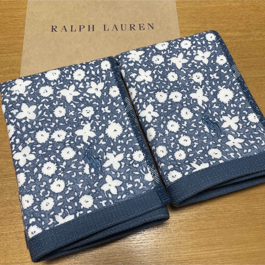 Ralph Lauren(ラルフローレン)の新品未使用　ラルフローレン　ウォッシュタオル　ガーゼ　花柄 インテリア/住まい/日用品の日用品/生活雑貨/旅行(タオル/バス用品)の商品写真