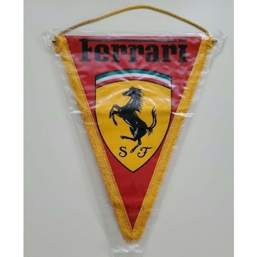 Ferrari(フェラーリ)のフェラーリ　三角フラッグ エンタメ/ホビーのコレクション(その他)の商品写真