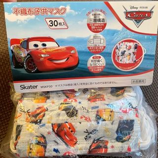 ディズニー(Disney)の新品未使用　不織布子供マスク　カーズ　29枚　こども用(日用品/生活雑貨)