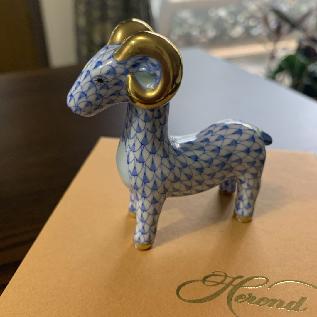 Herend - ☆お値下げ☆ヘレンド 干支ものがたり 羊 (ブルー)箱 Herend - ☆お値下げ☆ヘレンド 干支ものがたり 羊 (ブルー)箱