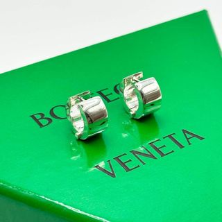 ボッテガヴェネタ(Bottega Veneta)の【新品未使用】BOTTEGA VENETA ピアス　シルバー　フープ　ミニ(ピアス)