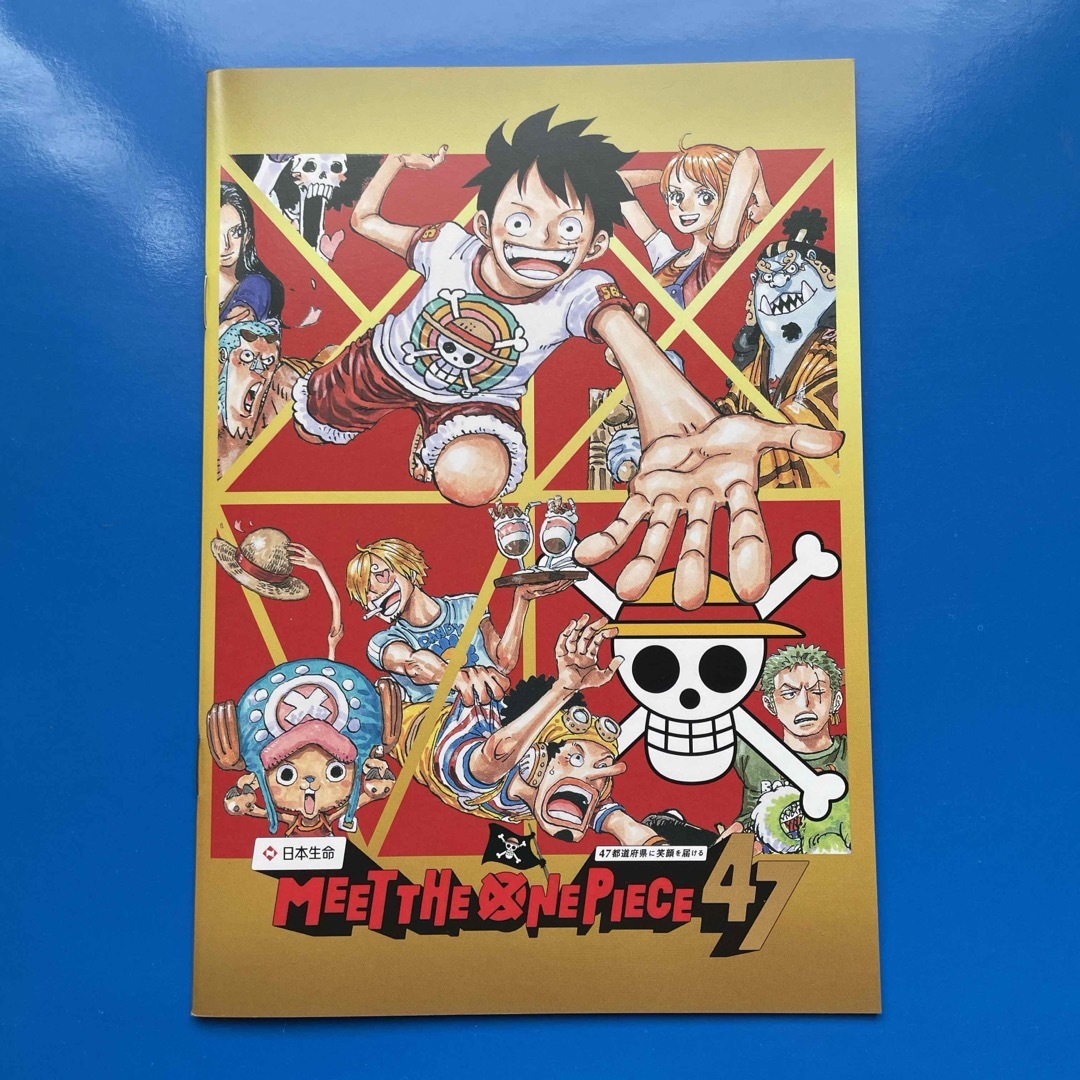 ONE PIECE(ワンピース)の【お値下げ】【非売品】ワンビースフィルム ハンドタオルとノート エンタメ/ホビーのおもちゃ/ぬいぐるみ(キャラクターグッズ)の商品写真