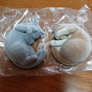 まぶしいにゃん  ねこ 猫 グッズ  フィギア ２種   カプセルトイ  ガチャ(その他)