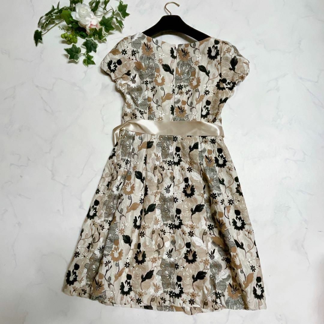 美品꧁TOCCA ꧂豪華花刺繍 ワンピース バルーン サイズ2 日本製 美品꧁TOCCA ꧂豪華花刺繍 ワンピース バルーン サイズ2 日本製