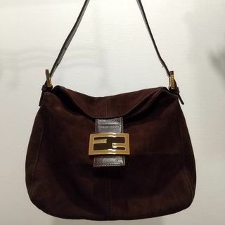 FENDI - FENDI トゥジュール ショルダーバッグ ブラック 肩掛け可能の