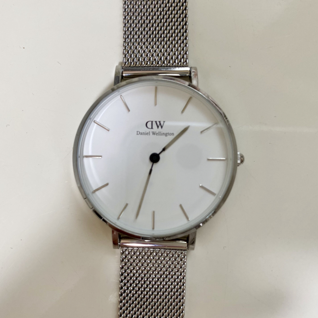 Daniel Wellington(ダニエルウェリントン)のダニエルウェリントン 腕時計 classicB32S1 バングル付き レディースのファッション小物(腕時計)の商品写真