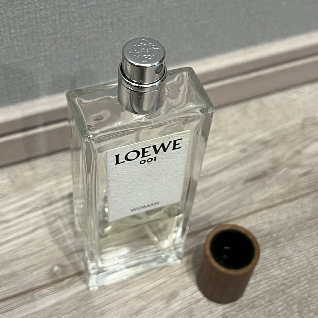 LOEWE(ロエベ)のLOEWE 001 WOMAN コスメ/美容の香水(ユニセックス)の商品写真