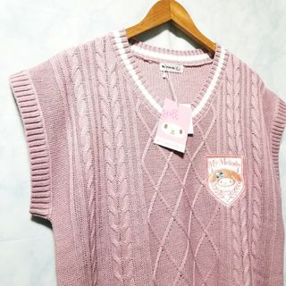 サンリオ(サンリオ)のSANRIO　新品　ニットベスト　制服　おねがいマイメロディ　マイメロ(ニット/セーター)