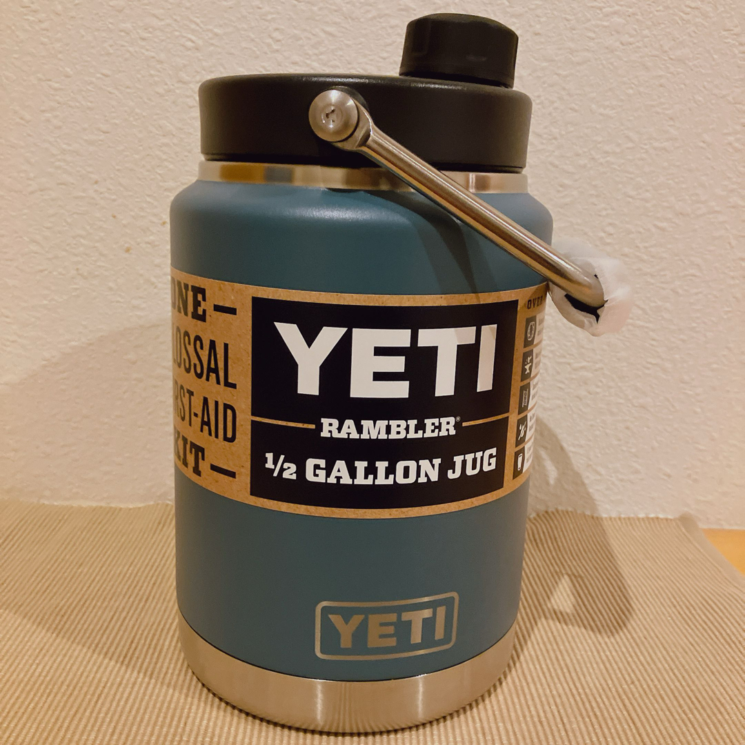 YETI - ☆ YETI Rambler ハーフガロンジャグ ノルディックブルー YETI - ☆ YETI Rambler ハーフガロンジャグ ノルディックブルー