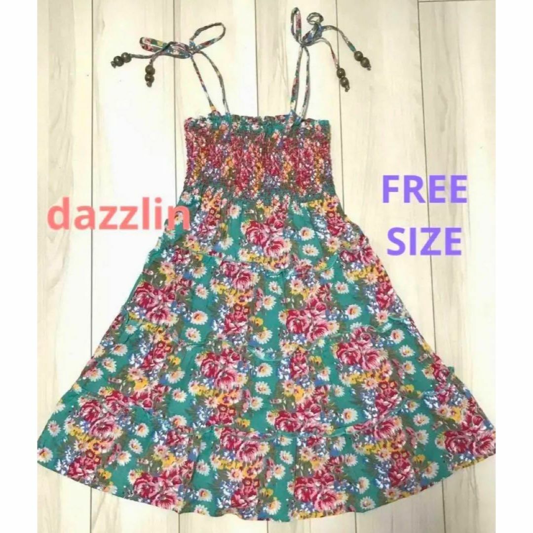 dazzlin(ダズリン)のdazzlinꕤ︎︎花柄 キャミワンピース ティアードスカート フレアワンピ 緑 レディースのワンピース(ミニワンピース)の商品写真