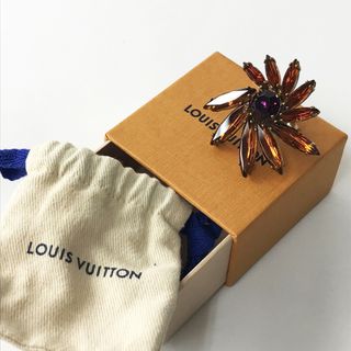 ルイヴィトン(LOUIS VUITTON)のルイヴィトン LOUIS VUITTON フラワーモチーフリング 10号/オレンジ系 指輪 アクセサリー【2400013756051】(リング(指輪))