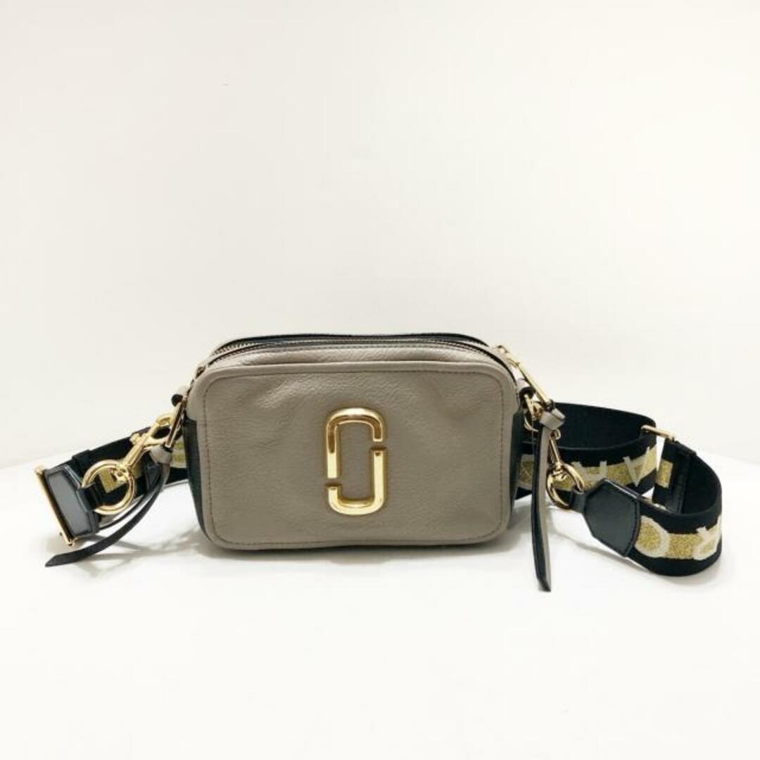 MARC JACOBS(マークジェイコブス)のMARC JACOBS(マークジェイコブス) ショルダーバッグ ザ ソフトショット 21 グレーベージュ×黒 レザー レディースのバッグ(ショルダーバッグ)の商品写真