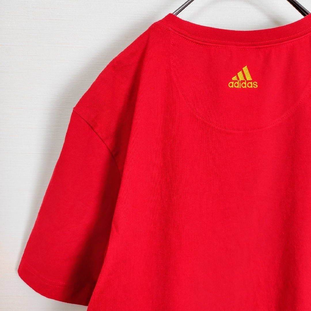 adidas(アディダス)のadidas☆刺繍ロゴ付プリントTシャツ　M　レッド　パフォーマンスロゴ　綿 メンズのトップス(Tシャツ/カットソー(半袖/袖なし))の商品写真
