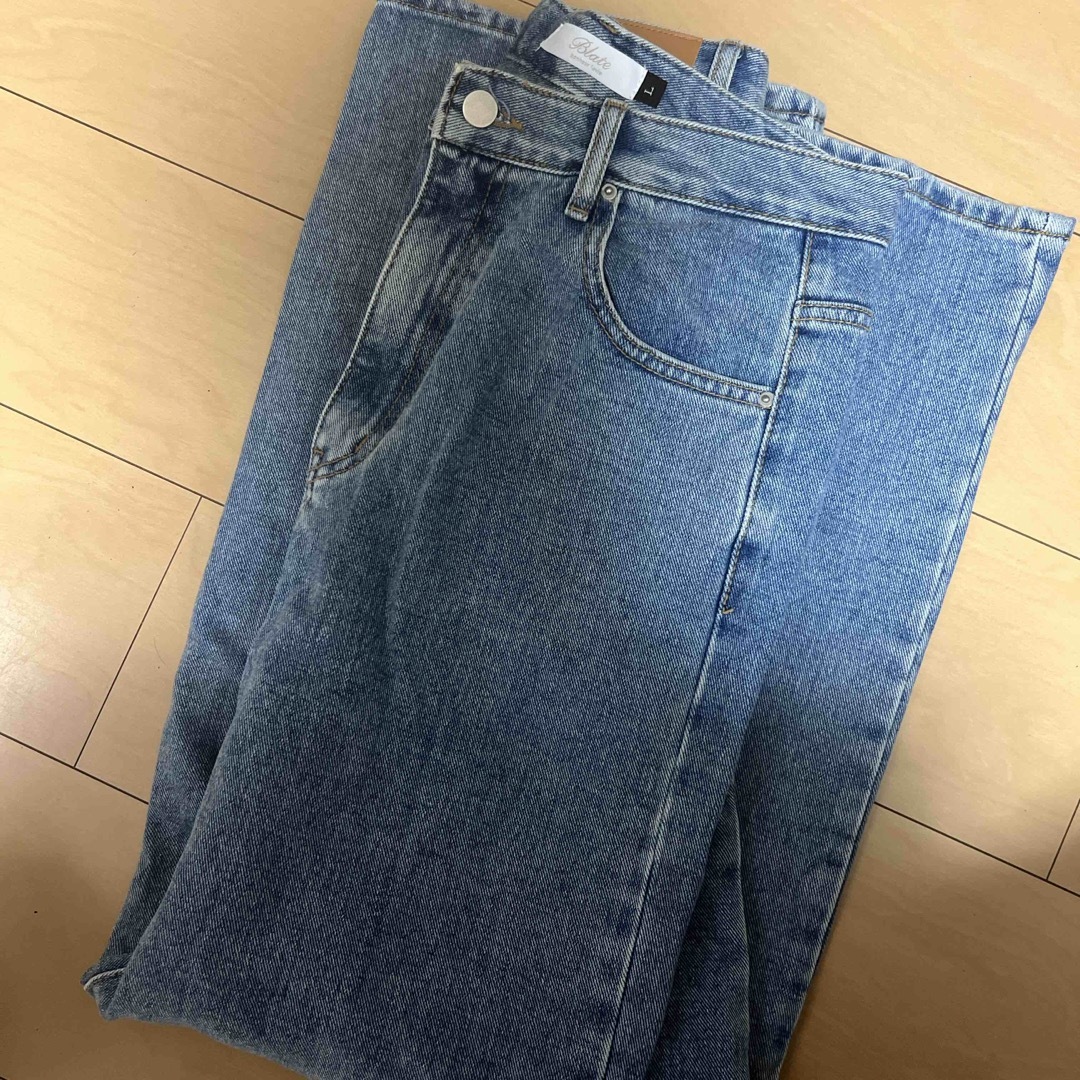 blate ジーンズ　デニム レディースのパンツ(デニム/ジーンズ)の商品写真