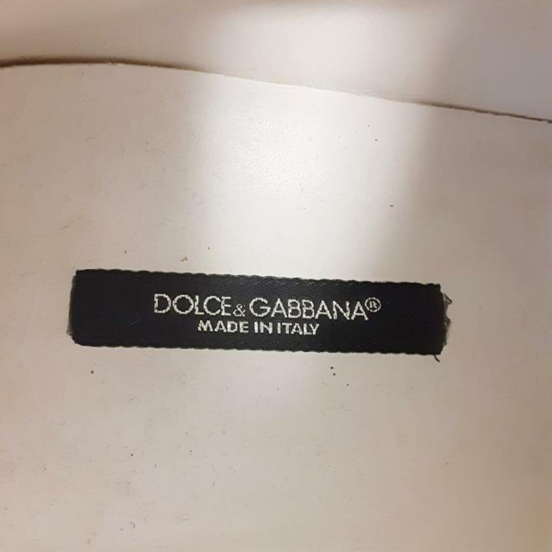 DOLCE&GABBANA(ドルチェアンドガッバーナ)のDOLCE&GABBANA(ドルチェアンドガッバーナ) スニーカー 41 レディース - 白×ボルドー×マルチ ハート/スタッズ/グリッター/インソール取外し可/プリントレザー スニーカー デコレーション レザー×ベロア レディースの靴/シューズ(スニーカー)の商品写真