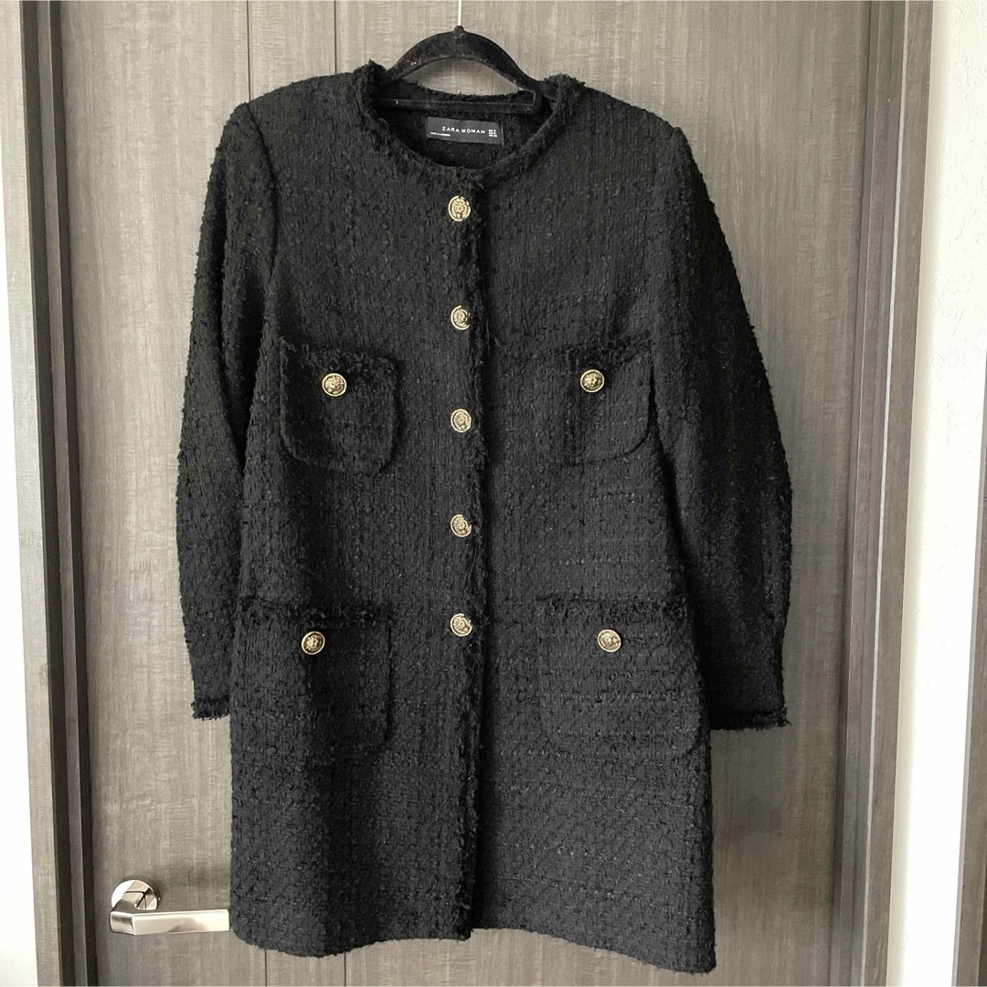 ZARA(ザラ)のZARA ツイードコート　黒　金ボタン レディースのジャケット/アウター(ノーカラージャケット)の商品写真